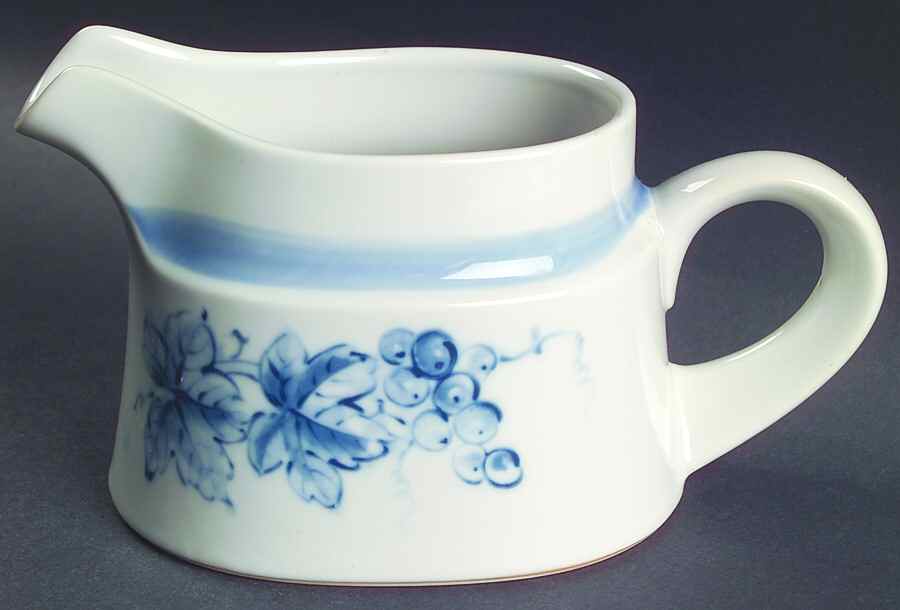 Sonoma Gravy Boat by Noritake-1