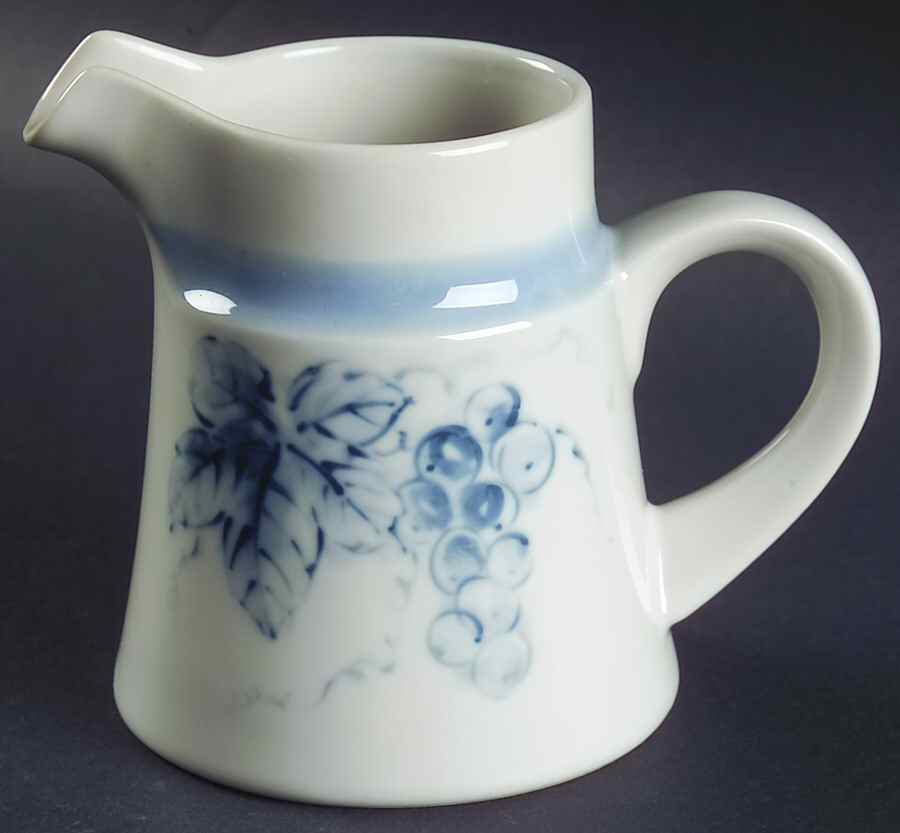 Sonoma Creamer by Noritake-1