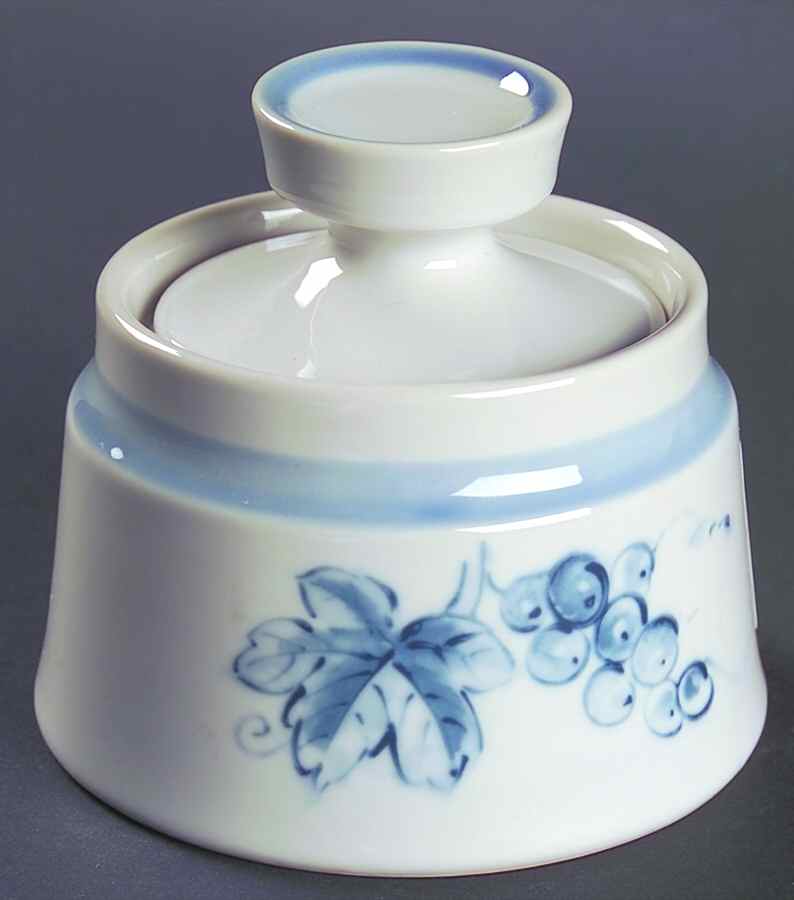 Sonoma Sugar Bowl & Lid by Noritake-1