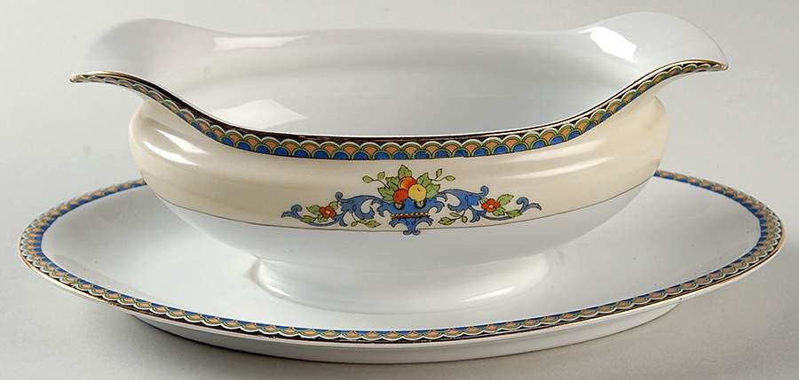Sorrento Gravy Boat with Attached Underplate by Noritake-1
