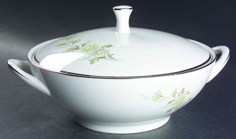 Soroya Round Covered Vegetable by Noritake-1