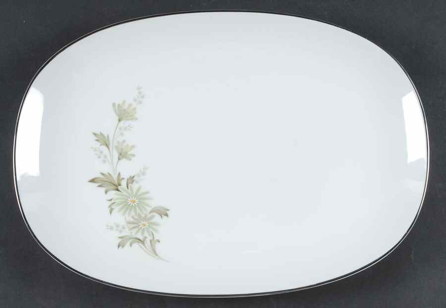 Soroya 13" Oval Serving Platter by Noritake-1