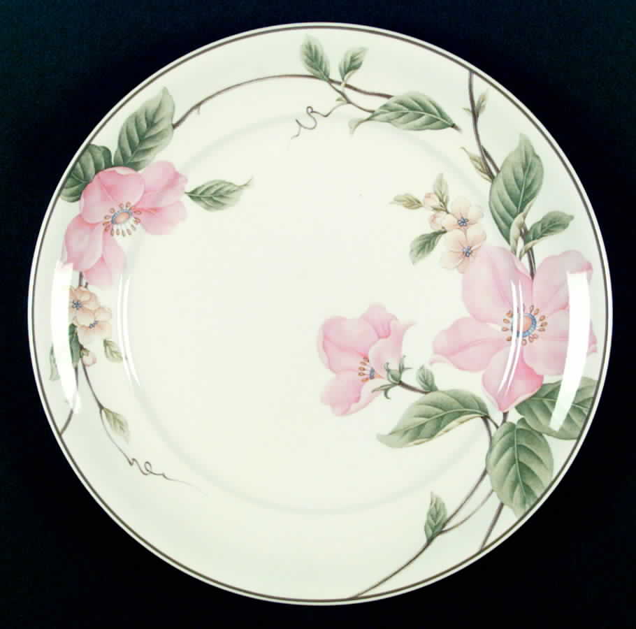Spring Debut Dinner Plate by Noritake-1