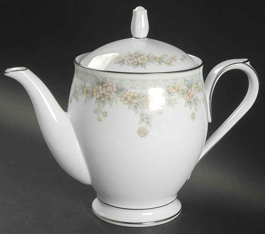 Spring Field Teapot & Lid by Noritake-1