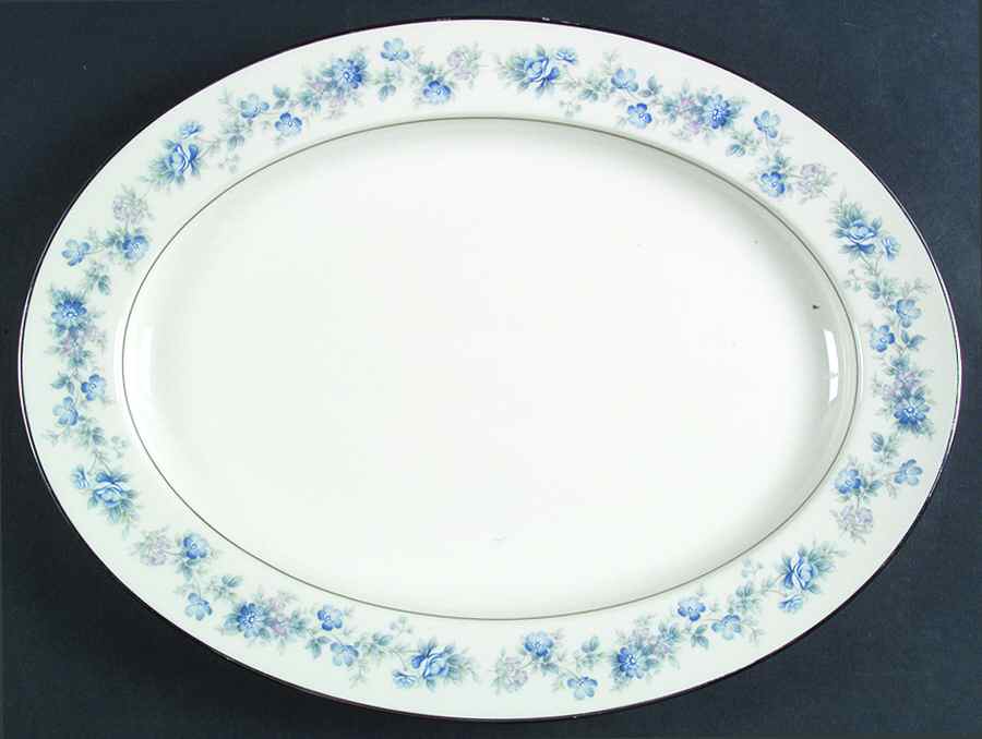 Splendor 16" Oval Serving Platter by Noritake-1