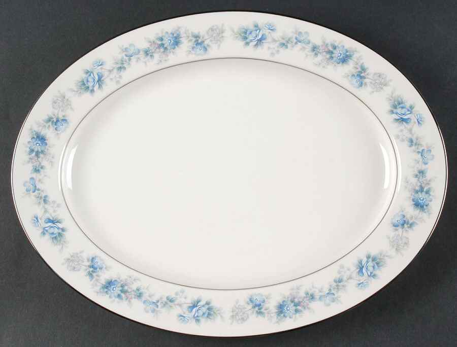 Splendor 13" Oval Serving Platter by Noritake-1