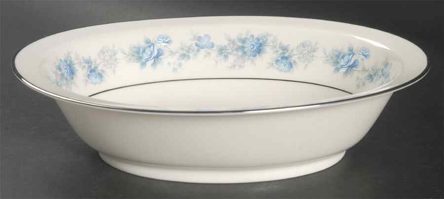 Splendor 10" Oval Vegetable Bowl by Noritake-1