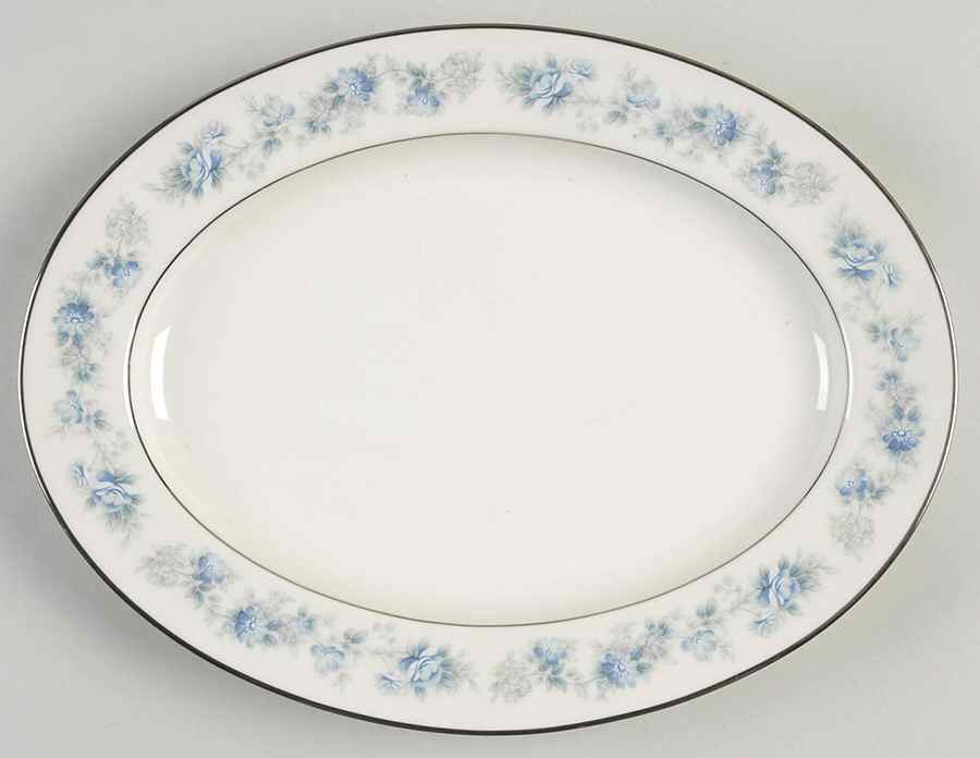 Splendor 11" Oval Serving Platter by Noritake-1