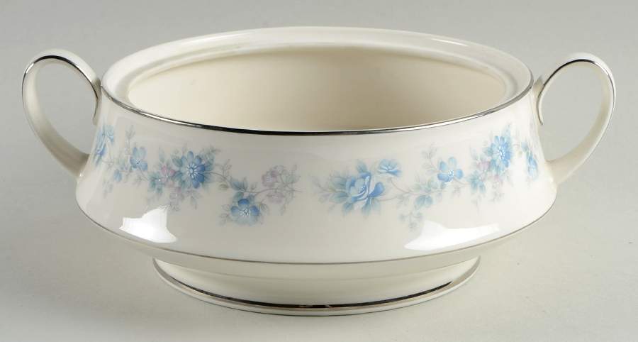 Splendor Round Vegetable No Lid by Noritake-1