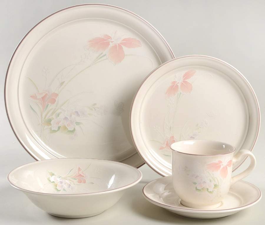 Spring Orchid 5 Piece Place Setting by Noritake-1