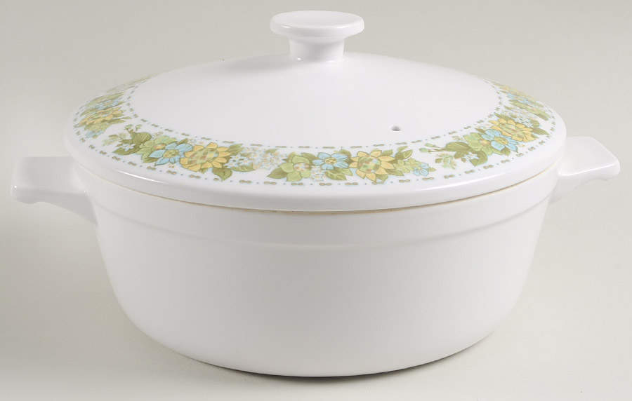 Springfield 1.75 Qt Round Covered Casserole by Noritake-1
