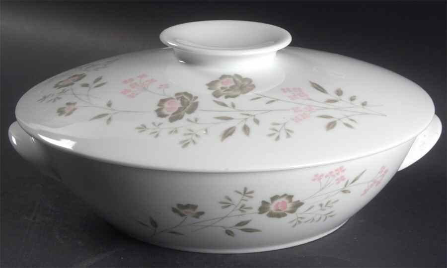 Springdale 2 Qt Round Covered Casserole by Noritake-1