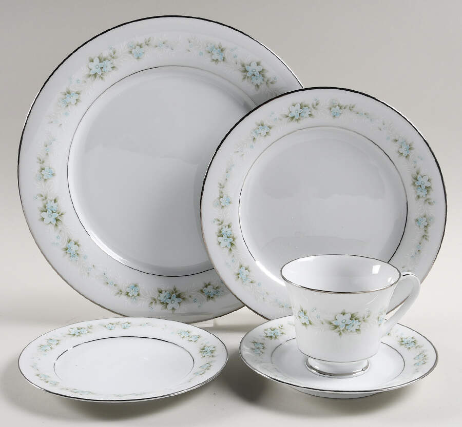 Spring Valley 5 Piece Place Setting by Noritake-1