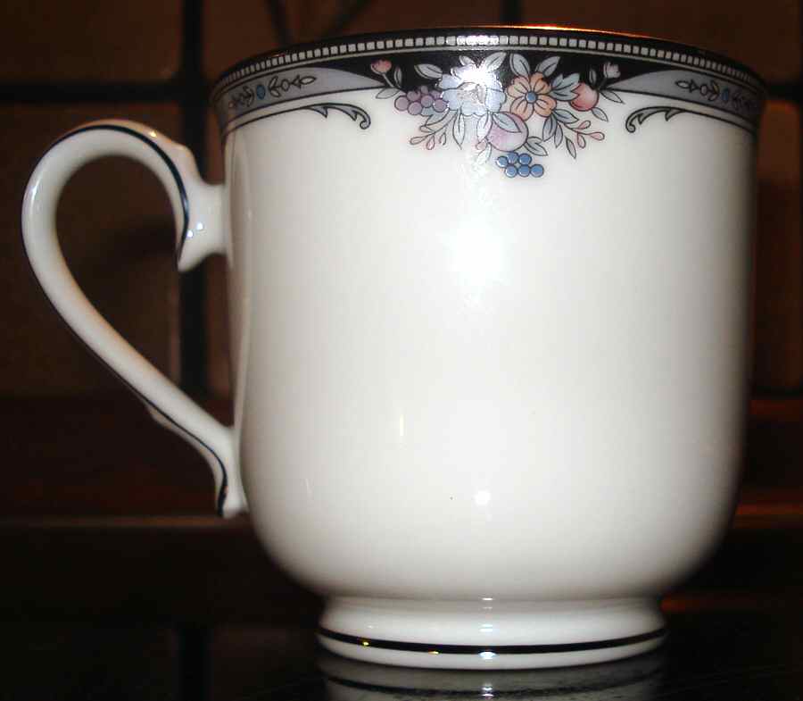 Squirewood Footed Cup by Noritake-1