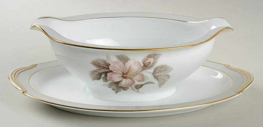 Stanwood Gravy Boat with Attached Underplate by Noritake-1