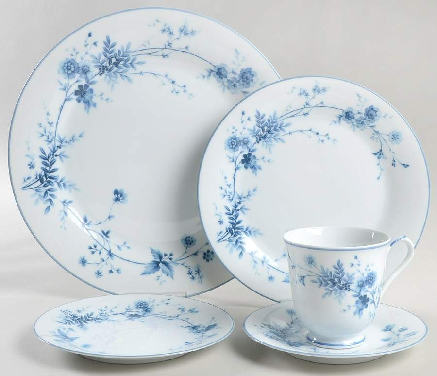 Stardust 5 Piece Place Setting by Noritake-1