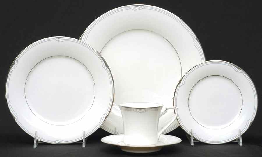 Sterling Cove 5 Piece Place Setting by Noritake-1