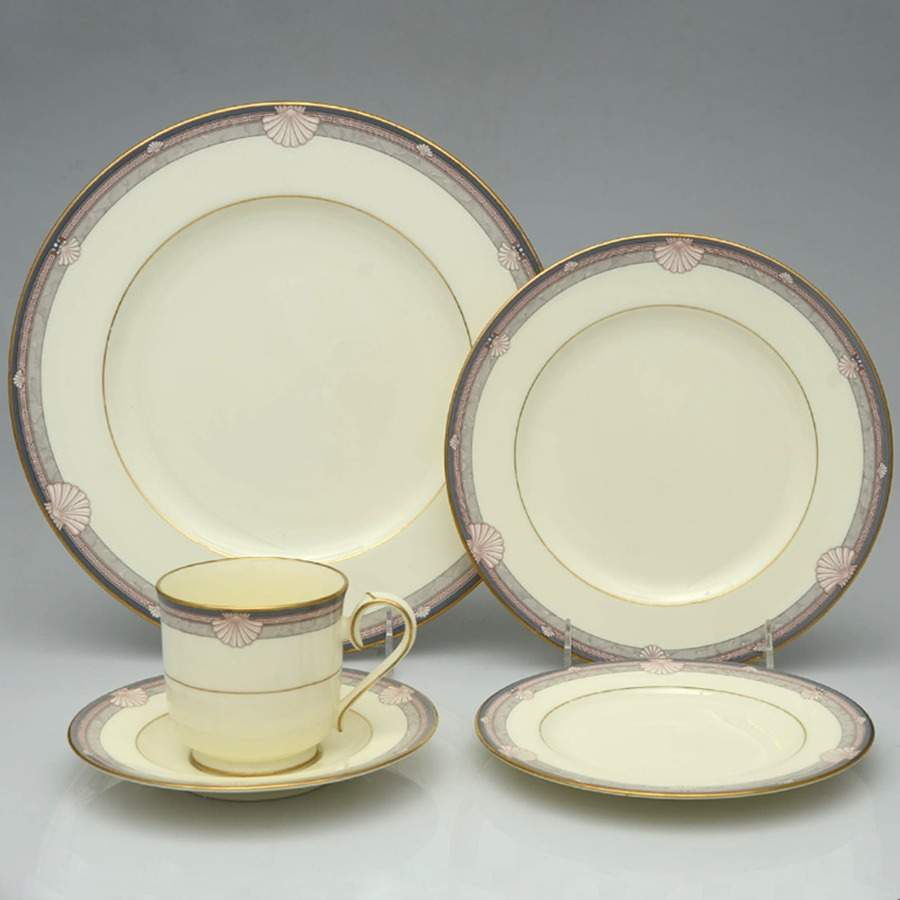 Stanford Court 40-Piece Set by Noritake-1