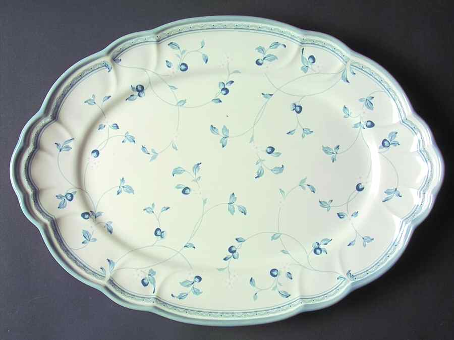 Strawberry Delight 14" Oval Serving Platter by Noritake-1