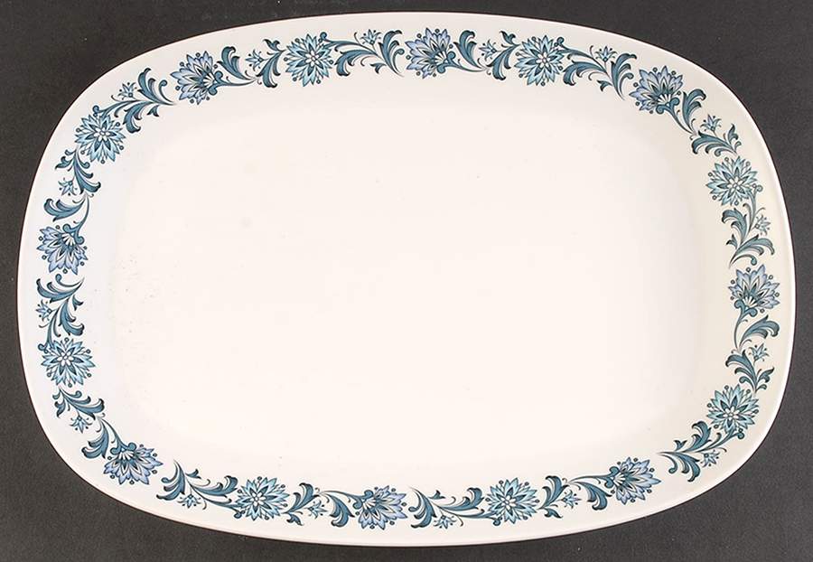 Stephanie 15" Oval Serving Platter by Noritake-1