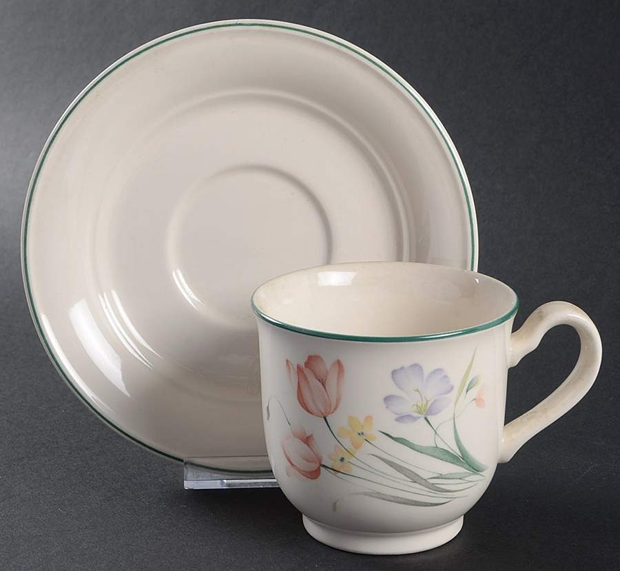 Stepping High Footed Cup & Saucer Set by Noritake-1
