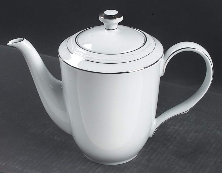Stoneleigh Tea/Coffee Pot & Lid by Noritake-1