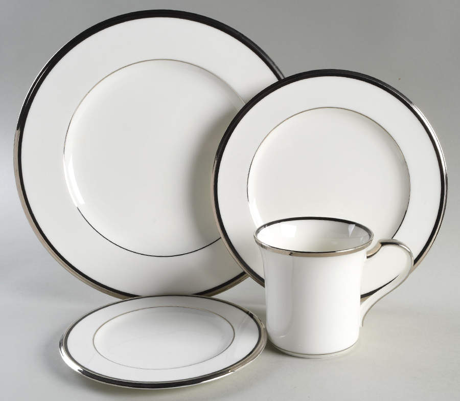 Sterling Tribute 32 Piece Estate Set by Noritake-1