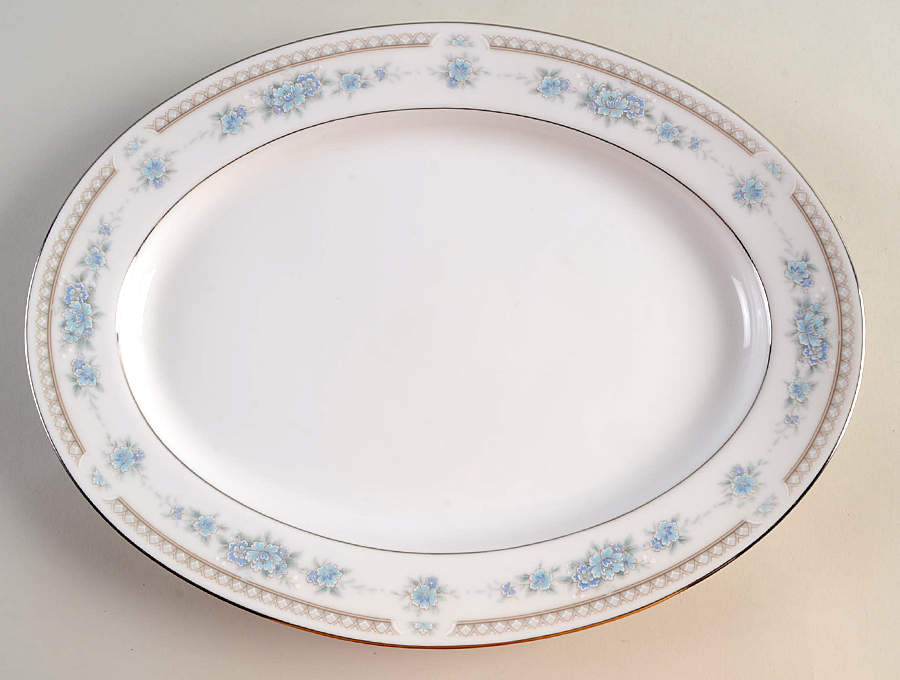 Sutton Court 13" Oval Serving Platter by Noritake-1