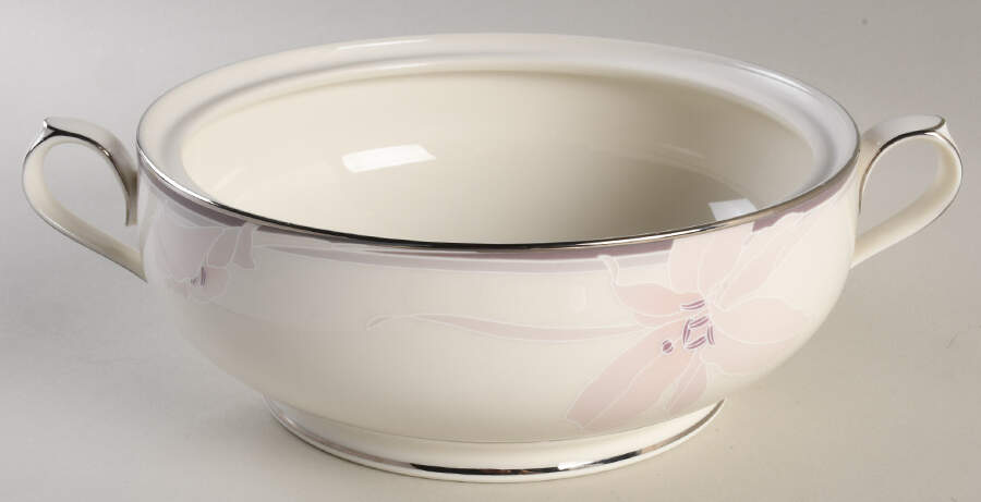 Suddenly Round Vegetable No Lid by Noritake-1