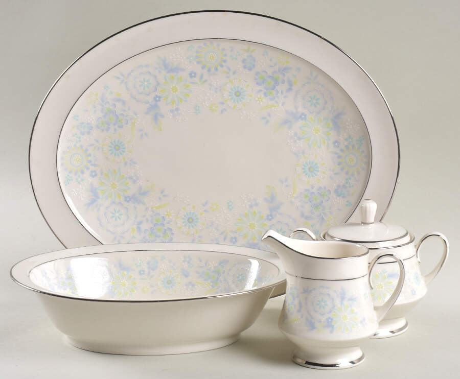 Summer Eve 5 Piece Hostess Set by Noritake-1