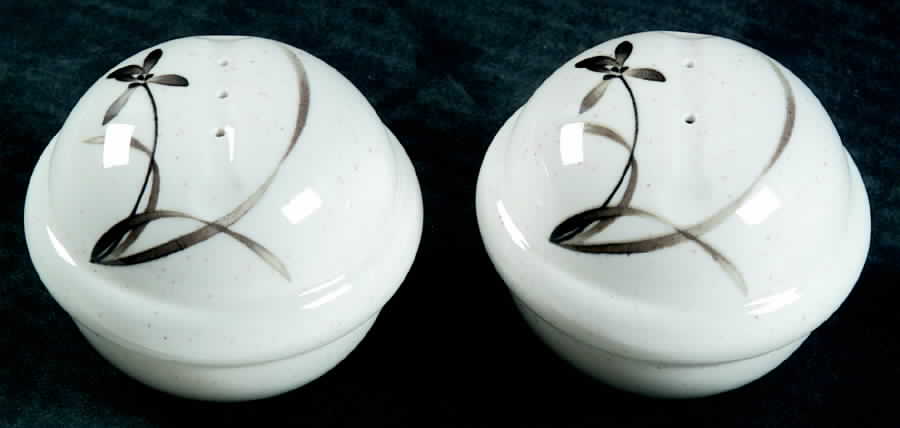 Sumiye Salt & Pepper Set by Noritake-1