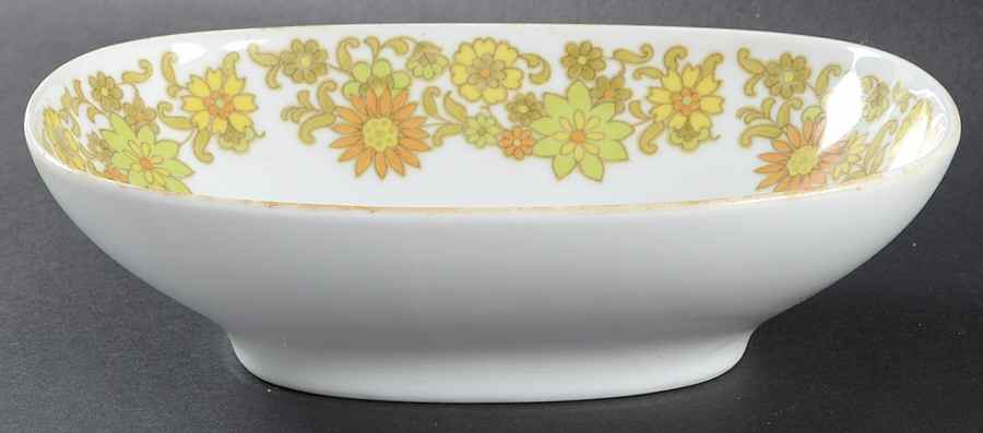 Summerville 10" Oval Vegetable Bowl by Noritake-1
