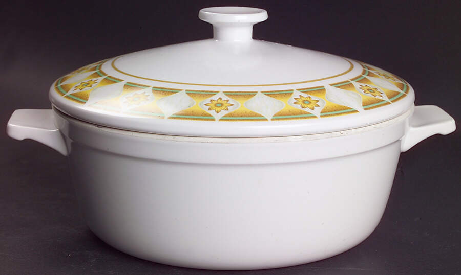 Sunglow 1.75 Qt Round Covered Casserole by Noritake-1