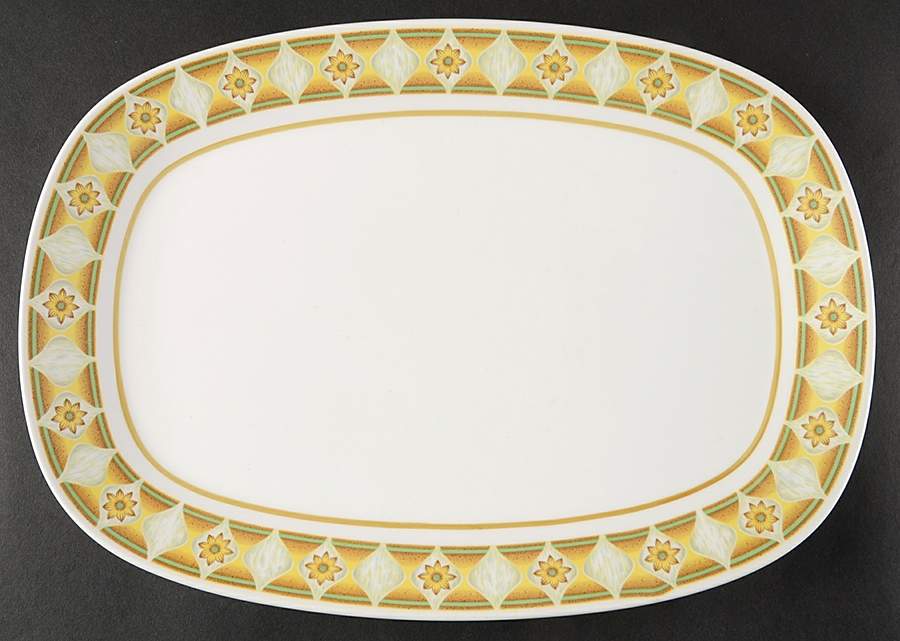 Sunglow 13" Oval Serving Platter by Noritake-1