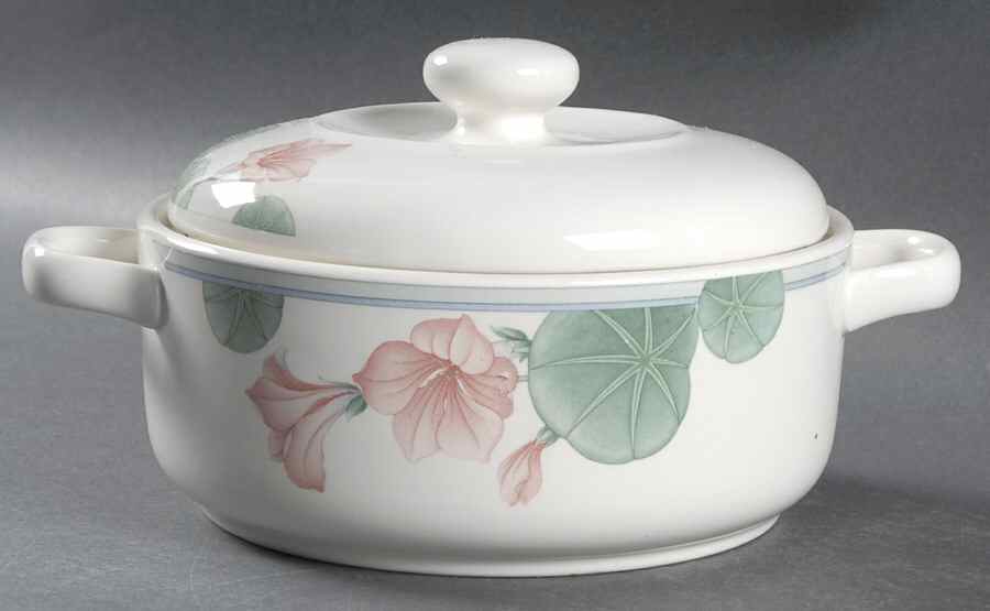 Summer Rain 1.25 Qt Round Covered Casserole by Noritake-1