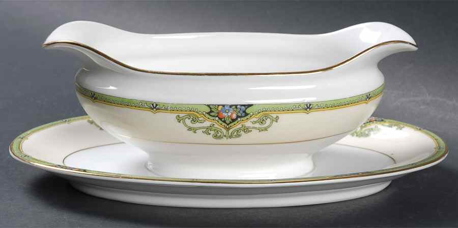 Surrey Gravy Boat with Attached Underplate by Noritake-1