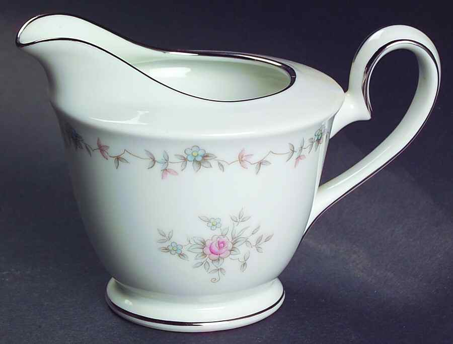 Susanna Mini Creamer by Noritake-1