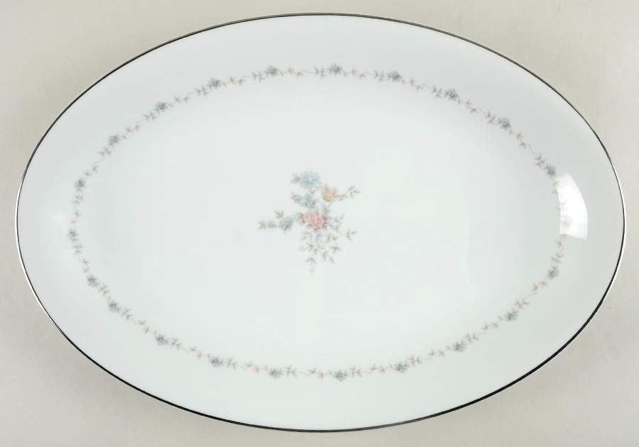 Susanna 16" Oval Serving Platter by Noritake-1