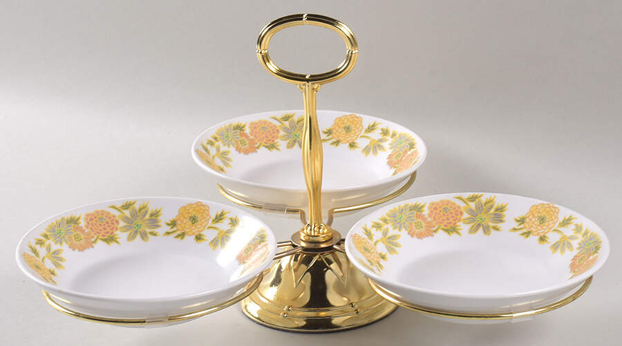 Sunny Side 7" x 12" 3-Part Relish & Metal Stand (FR) HC by Noritake-1