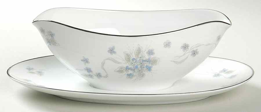Suzette Gravy Boat with Attached Underplate by Noritake-1