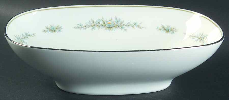Swansia 9" Oval Vegetable Bowl by Noritake-1