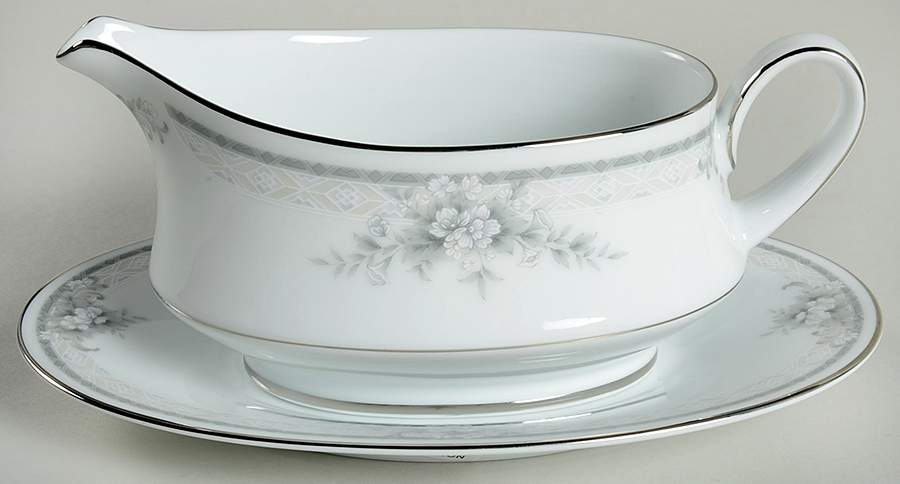 Sweet Leilani Gravy Boat & Underplate (Relish/Butter) by Noritake-1