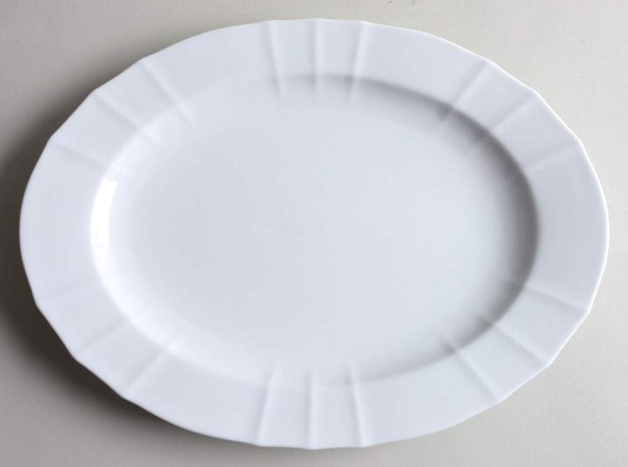 Swan Lake 12" Oval Serving Platter by Noritake-1