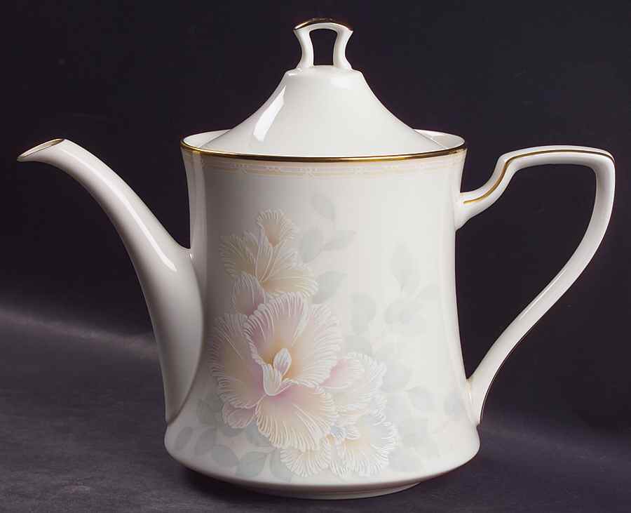 Sweet Surprise Teapot & Lid by Noritake-1