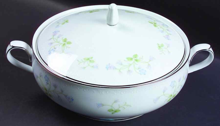Sweet Violets Round Covered Vegetable by Noritake-1