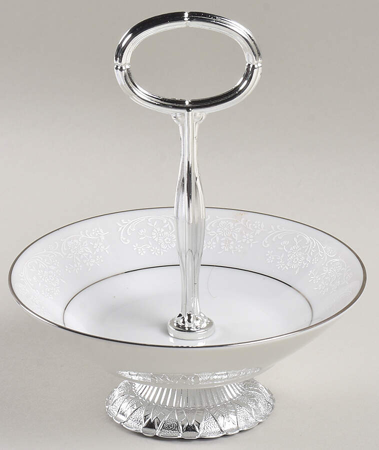 Tahoe 6"-7" Handled Footed Nut Dish HC by Noritake-1