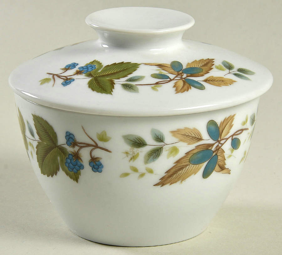 Tara Sugar Bowl & Lid by Noritake-1