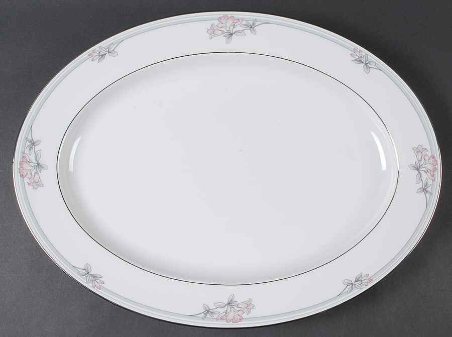 Tarkington 16" Oval Serving Platter by Noritake-1