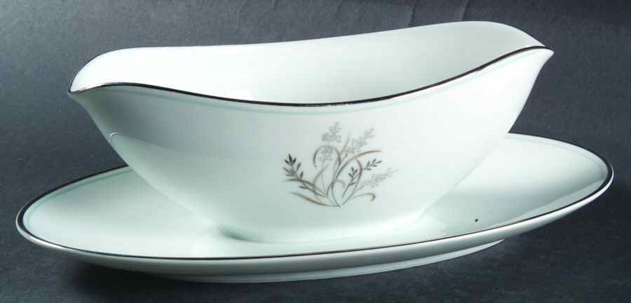 Taryn Gravy Boat with Attached Underplate by Noritake-1