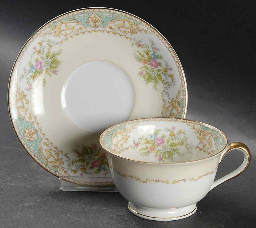 Tecla Footed Cup & Saucer Set by Noritake-1